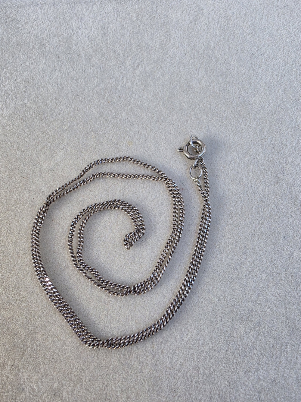 18", 835: Vintage Silver Curb Chain Necklace • 2.33g